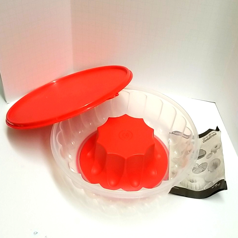 Tupperware jello ring mold
